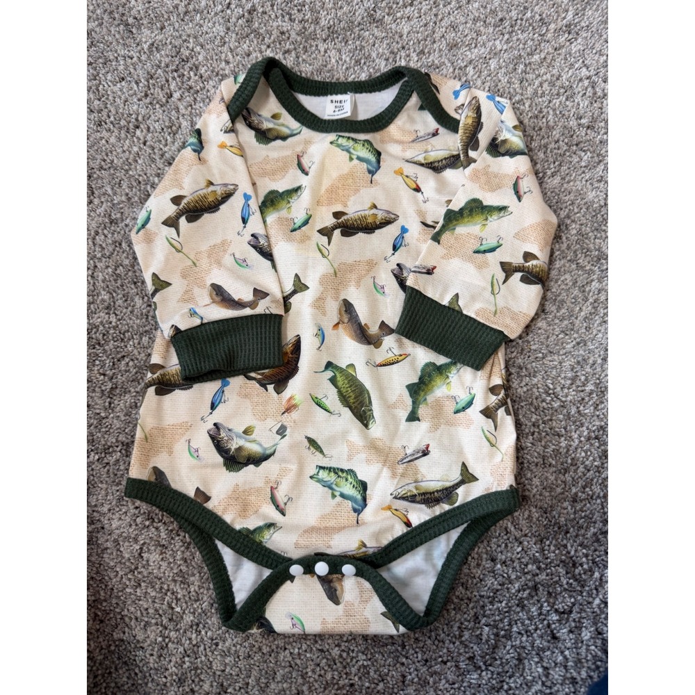 Baby Boys Fishing Bass Lure Print Long Sleeve Onesie Green Tan 6-9M NWT's